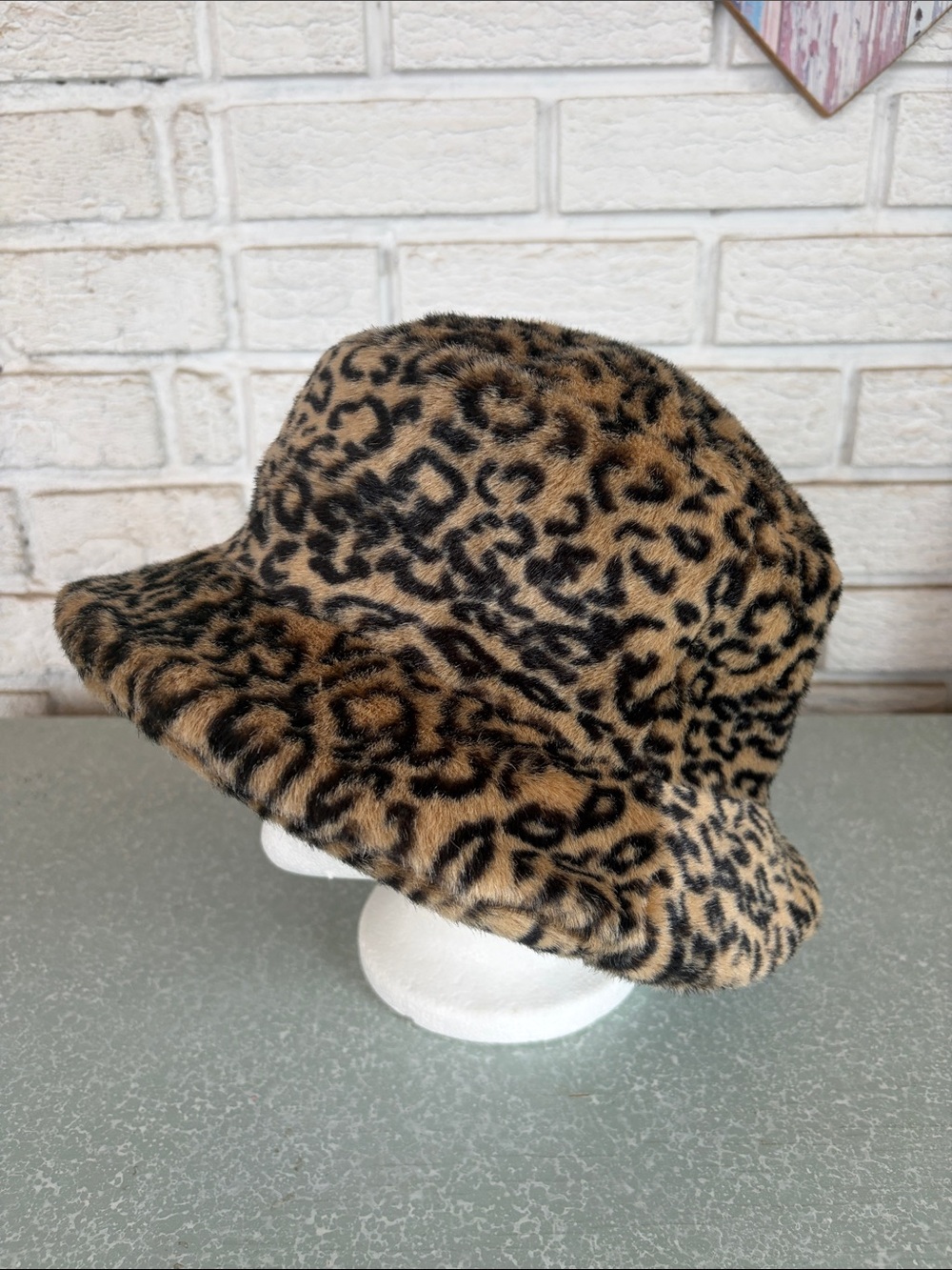 Vintage Liz Claiborne Leopard Faux Fur Bucket Hat Animal Print Y2K - Picture 4 of 8